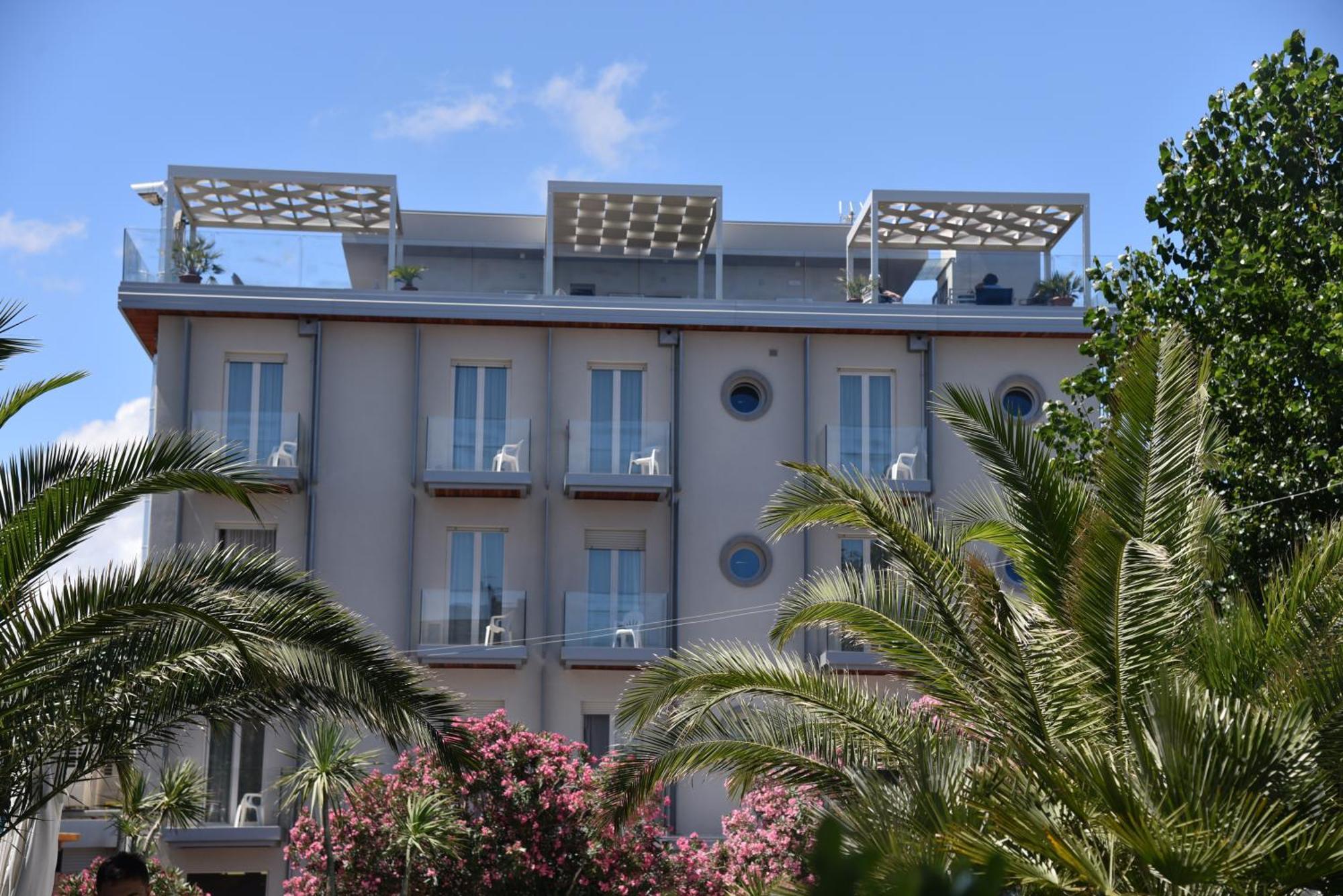 Hotel Felix Rimini Luaran gambar