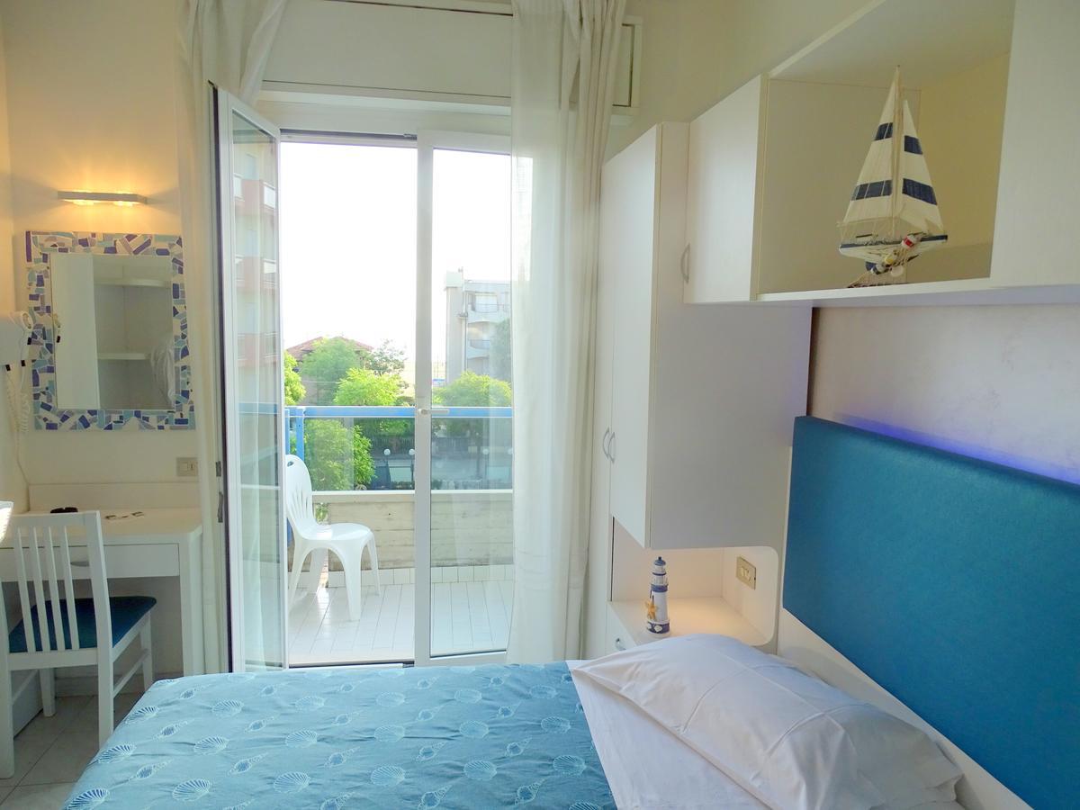 Hotel Felix Rimini Luaran gambar